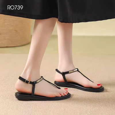 Giày sandal nữ cao gót 2 phân hàng hiệu ROSATA hai màu đen trắng thời trang cao cấp ro739