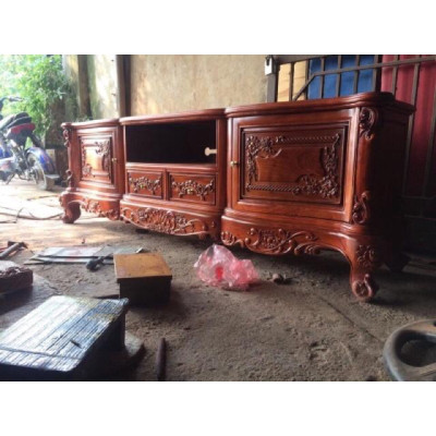 Kệ tivi phòng khách gỗ Hương đẹp.