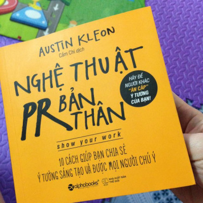  Nghệ Thuật PR Bản Thân (Cuốn Sách Giúp Bạn Trở Thành Điểm Sáng / Tặng Kèm Postcard Greenlife)