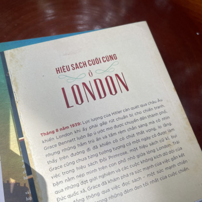 [Combo 3c Tiểu thuyết về Thế chiến thứ hai] [Bán chạy nhất New York Times] HIỆU SÁCH CUỐI CÙNG Ở LONDON - Madeline Martin; MỘT THƯ VIỆN Ở PARIS – Janet Skeslien Charles; KÍ HỌA VENICE – Rhys Bowen - Tân Việt – NXB Văn học  (bìa mềm)