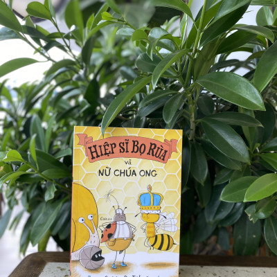 HIỆP SĨ BỌ RÙA VÀ NỮ CHÚA ONG | Corey R.Tabor | San Hô Books