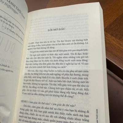  [Tác phẩm đoạt giải British Book ] VỢ NGƯỜI DU HÀNH THỜI GIAN - Audrey Niffenegger - Rainbow Books - NXB Phụ nữ Việt Nam