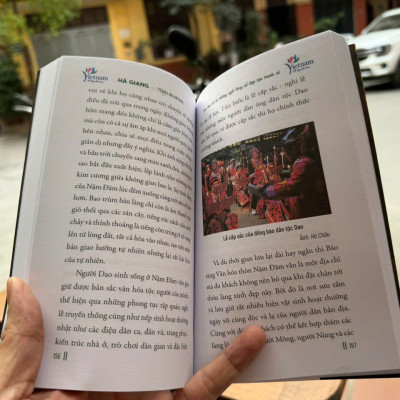 HÀ GIANG - MIỀN ĐÁ NỞ HOA - Nguyễn Thái Bình Chủ biên -  NXB Chính Trị Quốc Gia Sự Thật