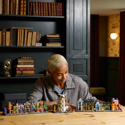 LEGO HARRY POTTER 76444 Đồ Chơi Lắp Ráp Cửa Hàng Pháp Thuật Tại Hẻm Xéo (2750 chi tiết)