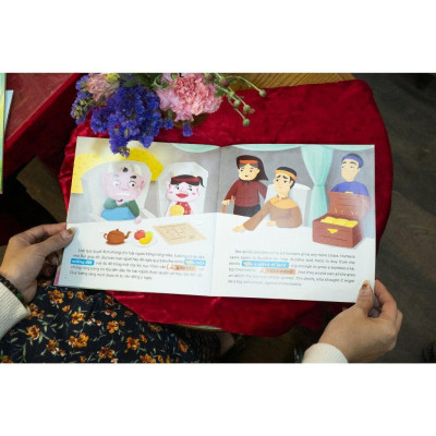 Sách - Truyện Cổ Tích Việt Nam - Song Ngữ Việt - Anh - Với Trang Gấp Khổng Lồ - Đinh Tị Books