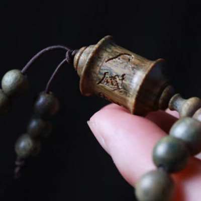 VÒNG CHUỖI 108 HẠT GỖ ĐÀN HƯƠNG XANH 8mm PHỐI KINH LUÂN KHẮC LỤC TỰ OM MANI