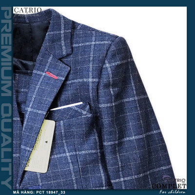 ÁO VEST BÉ TRAI CATRIO PCT18947/33 là áo đờ mi trẻ em từ 8 tuổi (29kg) đến 12 tuổi (50kg) thuộc bộ sưu tập quần áo trẻ em trang trọng cho mùa lễ hội tết tiệc cưới sự kiện sinh nhật, được làm bằng vải dạ cao cấp nhất, đẹp đến từng chi tiết