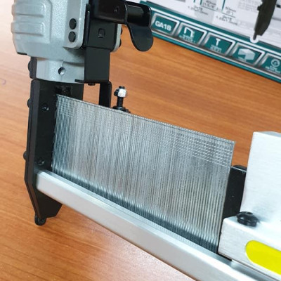 SÚNG BẮN ĐINH COMBO 2 TRONG 1 (100C) TOTAL TAT81501 - HÀNG CHÍNH HÃNG