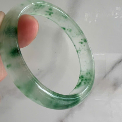 Vòng Tay Nữ Bản Hẹ Đá Mã Não DuLong Trắng Xanh Rong Biển Bông Trong Bóng Đẹp Ni Ni 57mm Cao 12mm Dầy 7mm Nữ 54kg - 58kg đeo tay xinh rẻ đẹp món quà tặng ý nghĩa ạ 