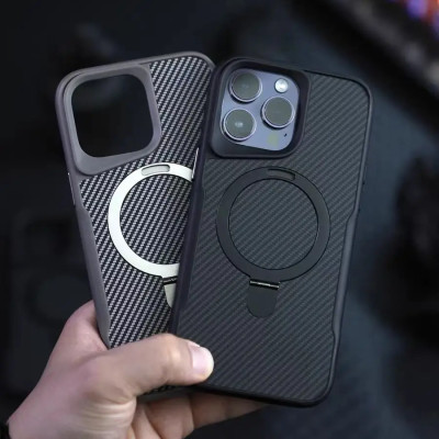 Ốp lưng cho iPhone 14 Pro Max, iPhone 13 Pro Max, iPhone 12 Pro Max  hiệu Likgus Fiber hỗ trợ sạc không dây, kèm kệ chống lưng, vân carbon chống trơn trượt, chống sốc cao cấp - Hàng chính hãng.