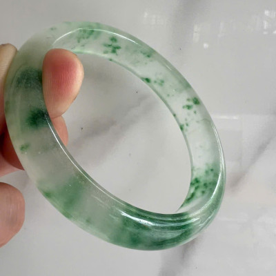 Vòng Tay Nữ Bản Hẹ Đá Mã Não DuLong Trắng Xanh Rong Biển Bông Trong Bóng Đẹp Ni Ni 57mm Cao 12mm Dầy 7mm Nữ 54kg - 58kg đeo tay xinh rẻ đẹp món quà tặng ý nghĩa ạ 