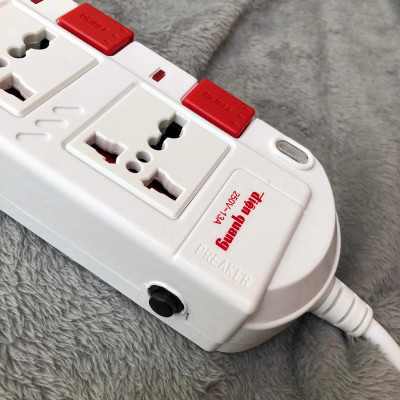 Ổ cắm Điện Quang ĐQ ESK 5W.SM750SL (5 lỗ 3 chấu dây 5 mét màu Trắng Đỏ)