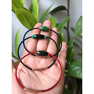 Vòng Tay Đá Cẩm thạch lu xanh dài đậm nhỏ dây đen đỏ kiểu xinh xắn đẹp lắm luôn Chất liệu hạt lu 100% đá cẩm thạch tự nhiên Hợp Nữ mệnh Thủy Mộc Hỏa ạ freesize tất cả nữ đeo được hết ạ