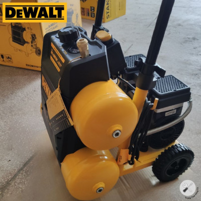 Máy nén khí không dầu 17L DeWALT DXCM3321782 - Hàng chính hãng