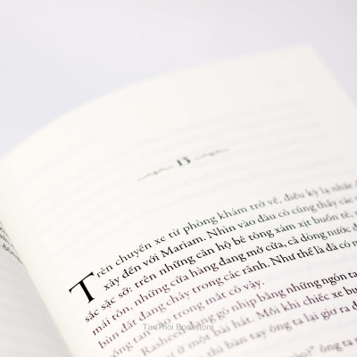 Ngàn Mặt Trời Rực Rỡ (Tái Bản)