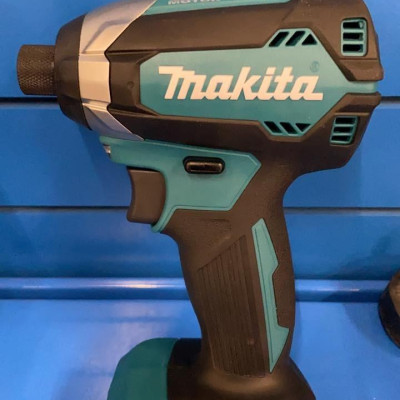 MÁY VẶN VÍT DÙNG PIN 18V 155NM MAKITA  DTD153Z (KHÔNG KÈM PIN VÀ SẠC) - HÀNG CHÍNH HÃNG