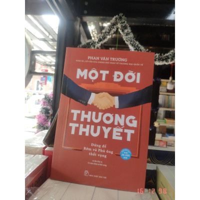 Sách - Một Đời Thương Thuyết - 
