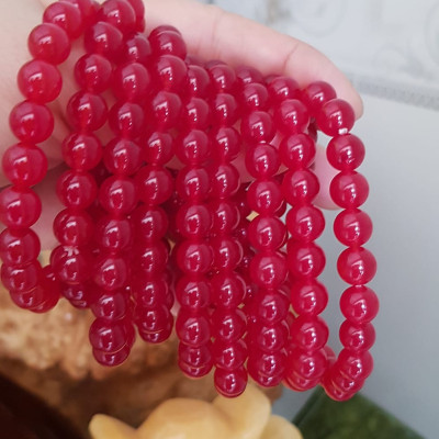 Vòng tay nữ đá mã não đỏ hạt 8mm tươi đậm bóng đẹp Nữ mệnh hỏa mệnh thổ đeo đẹp xinh xinh tay Vòng màu này Nữ lớn nhỏ bé đeo được hết đeo vòng đỏ cho may mắn cả năm xinh đẹp tay ạ