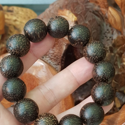 Vòng Tay Nam  size 16mm  Chất liệu Gỗ Trầm Hương ạ