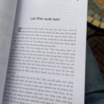 LUẬT XƯA ÁN CŨ - Bùi Xuân Đính - Nxb Chinh trị Quốc gia sự thật – bìa mềm