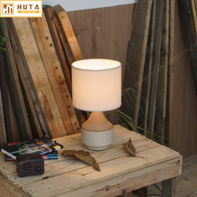 Đèn Ngủ Để Bàn Gốm Sứ Cao Cấp HUTA S14 Vân Màu Gỗ Độc Đáo Sang Trọng, Decor Trang Trí Phòng Ngủ, Khách Sạn, Đọc Sách Đầu Giường, Điều Chỉnh Độ Sáng, Ánh Sáng Vàng