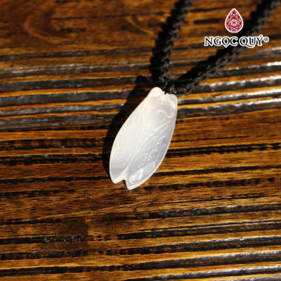 Mặt dây chuyền ngọc thiền con ve đá mã não trắng 5x2.2cm mệnh thủy, kim - Ngọc Quý Gemstones
