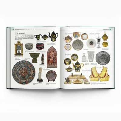 Hồ Chí Minh - Tiểu Sử Bằng Hình (Gần 700 Tranh Ảnh Và Bản Đồ)