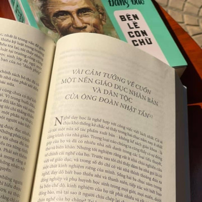 COMBO BỘ SÁCH NGUYỄN HIẾN LÊ TÁC PHẨM ĐĂNG BÁO: BÊN LỀ CON CHỮ + BÊN DÒNG THỜI CUỘC (Bìa mềm)