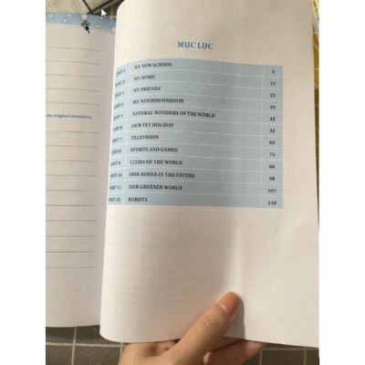 Sách - Củng cố và ôn luyện Tiếng Anh 6 - Biên soạn theo Chương trình giáo dục phổ thông mới