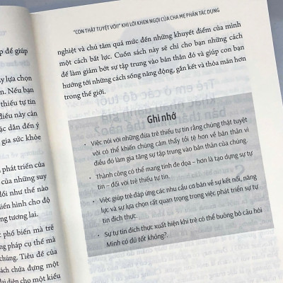 Sách: Kid Confidence - Xây Dựng Sự Tự Tin Cho Trẻ