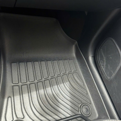 Thảm lót sàn xe ô tô VinFast VF e34 Nhãn hiệu Macsim chất liệu nhựa TPE cao cấp màu đen