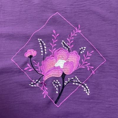 [BST Mới] Bộ mặc nhà trung niên cho mẹ, cho bà Vicci DTL01 thiết kế tay lỡ quần dài, chất liệu vải đũi chun mềm mịn phối họa tiết thêu hoa