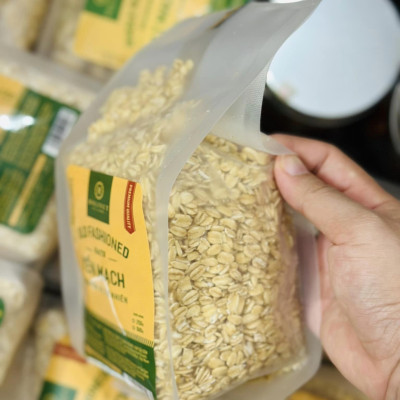 Yến mạch cán dẹt nguyên cám Úc đóng túi/ hũ 500gram thương hiệu Holinut