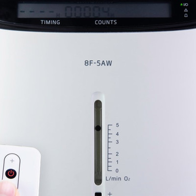 Máy Tạo Oxy Y Tế 93% Yuwell 8F-5AW - Hỗ Trợ Bệnh Nhân Suy tim, Suy phổi, Rối loạn hô hấp - Bảo Hành 1 Năm