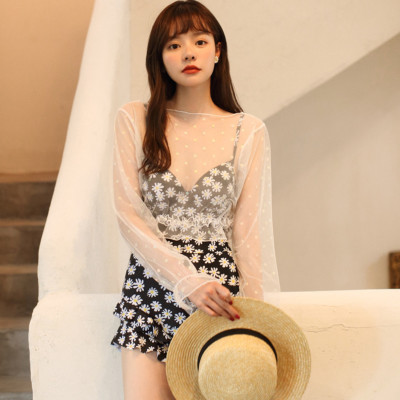 Bộ đồ bơi bikini nữ 1 mảnh đi tắm biển hoa cúc kèm áo croptop ren trắng chấm bi tiểu thư hot trend 2021- B02