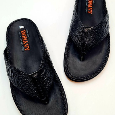 DÉP XỎ NGÓN NAM DA BÒ, QUAI DẬP VÂN NỔI THỊNH HÀNH - ĐẾ CÓ CHIẾC LÁ NỔI BẬT