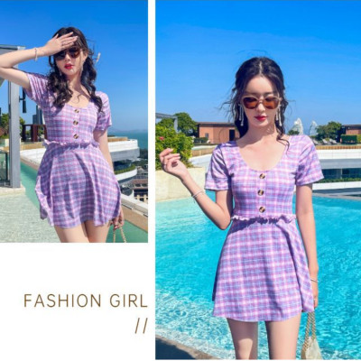 Bộ đồ bơi bikini kín đáo nữ giấu bụng đi tắm biển váy liền áo cộc - B.45