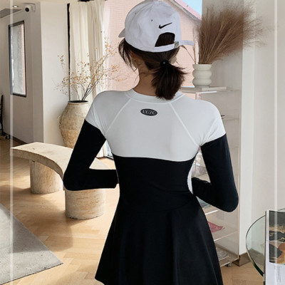 Bộ đồ bơi bikini nữ 1 mảnh kín đáo đi tắm biển giấu bụng váy liền áo dài tay chống nắng - B.27