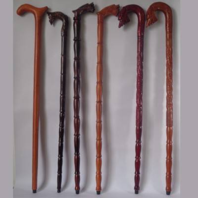 Gậy batoong bằng gỗ hương chống trơn trượt cho người già