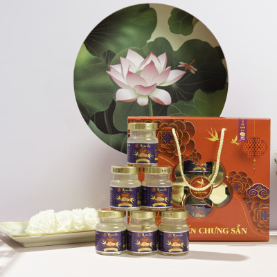 Hộp Quà 6 Hũ Yến Sào Chưng Hạt Sen Nhân Việt 30% Yến 70ml/Hũ