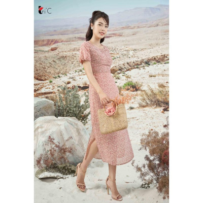 Đầm maxi hoa nhí, cổ vuông rút dúm trước Tri