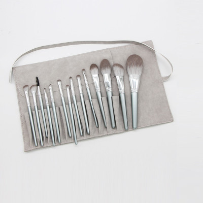 Bộ Cọ Trang Điểm 14 Cây Cán Bạc Cao Cấp Lông Siêu Mịn, Bám Phấn, Phù Hợp Mọi Loại Da, Không Gây Khó Chịu Cho Người Dùng, Có Bao Da Nhỏ Gọn, Tiện Dụng Đầy Đủ Chức Năng Makeup Cá Nhân Hiệu Quả, Tay Cầm Thoải Mái, Dễ Dàng Sử Dụng DRU - Hàng Chính Hãng