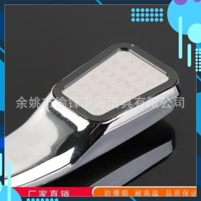  Đầu vòi sen vuông Tăng áp 300 lỗ cao cấp 206787 bạc