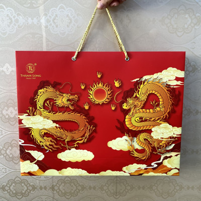 Hộp bánh trung thu Long Vân 1080g gồm 4 bánh (220g) - Thành Long - Tặng 1 hộp trà - Việt Nam