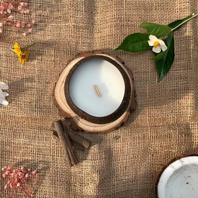 Nến Thơm Gáo Dừa - Pine & Sandalwood ( Thông & Đàn hương )