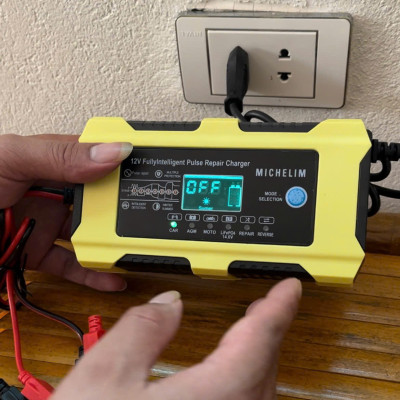 Sạc Ắc Quy Michel 12V-100Ah Cao Cấp Công Nghệ Đức: Sạc 7 Giai Đoạn, Khử Sunfat Tự Động