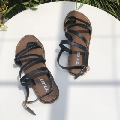Sandal nữ xỏ ngón chữ M hot trend  trẻ trung năng động 21418