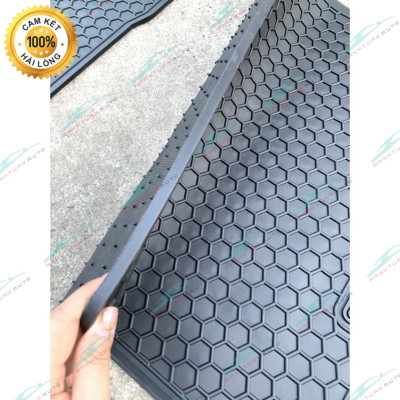 Thảm Lót Sàn Cao Su Đúc Xe Toyota Veloz 2022-23 Mẫu Tổ Ong Cao Su Nissin Không Mùi Cao Cấp