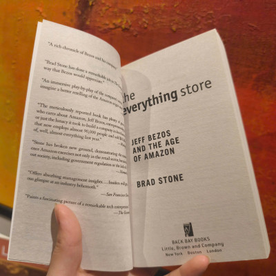 Sách - The Everything Store: Jeff Bezos and the Age of Amazon by Brad Stone