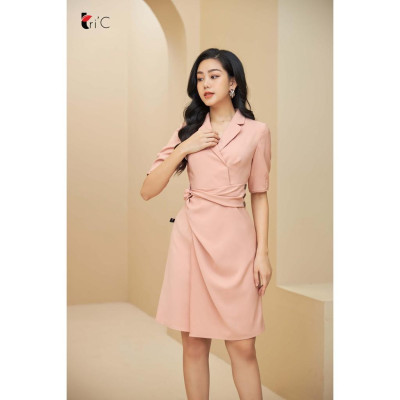 Đầm chữ A cổ 2 ce xoắn eo lệch màu hồng cam san hô Tri